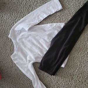 Size  4T  TWO piece outfit